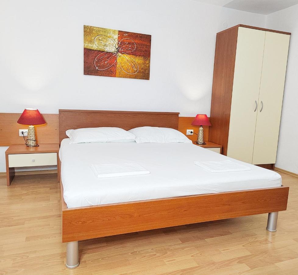 Apartmani Buljubasic Baska Voda Exterior photo