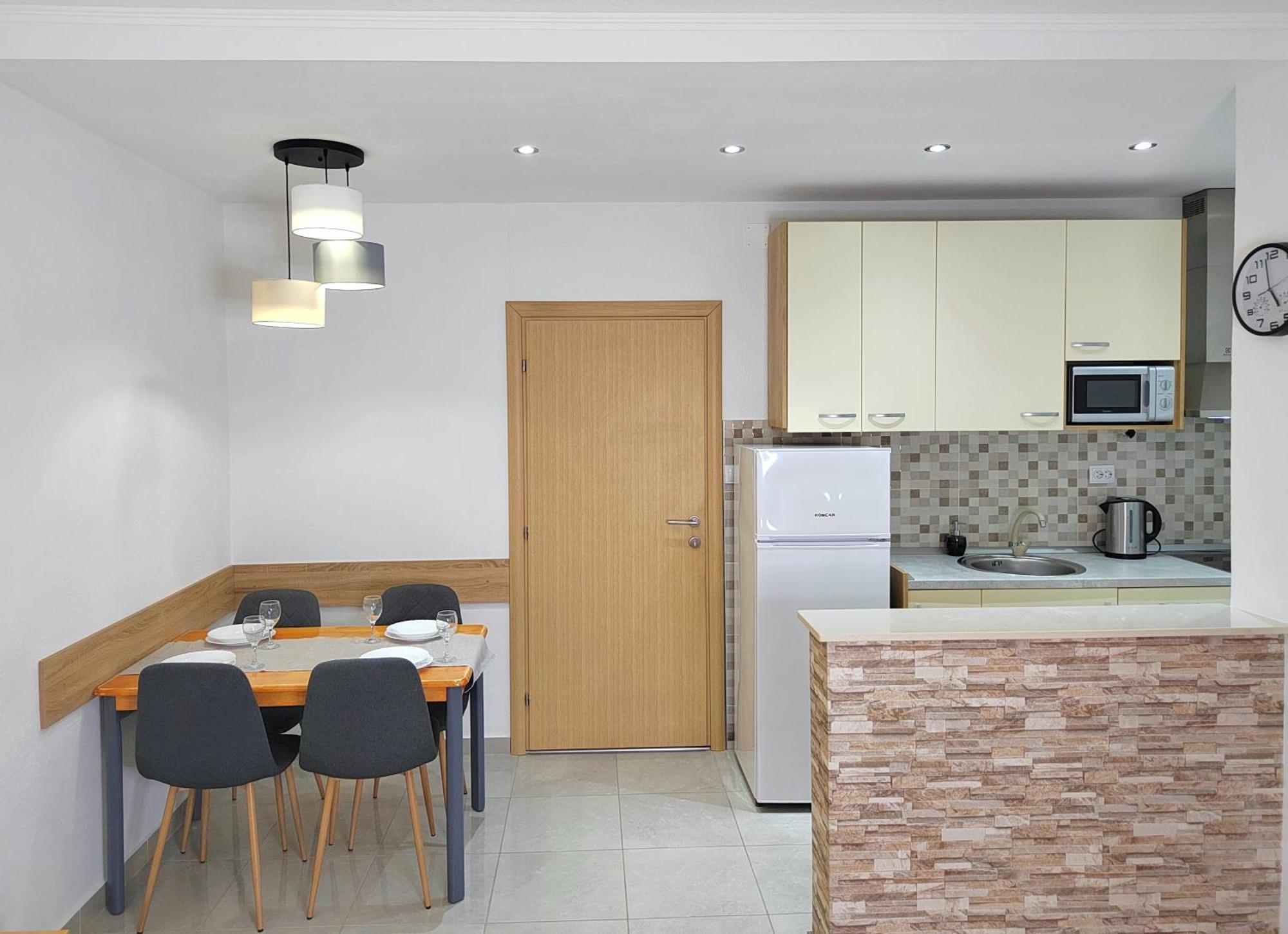 Apartmani Buljubasic Baska Voda Exterior photo